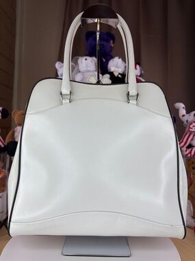 💥PRADA - Vintage White Spazzolato Leather Frame Bag with Black Piping - 136U154
